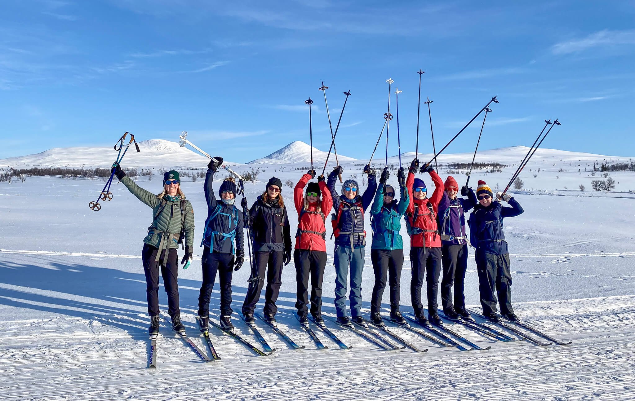 women cross country skiing in norway