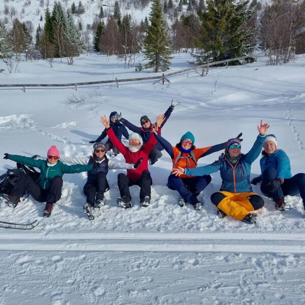 Cross Country Skiing in the Cold: A Layering Guide