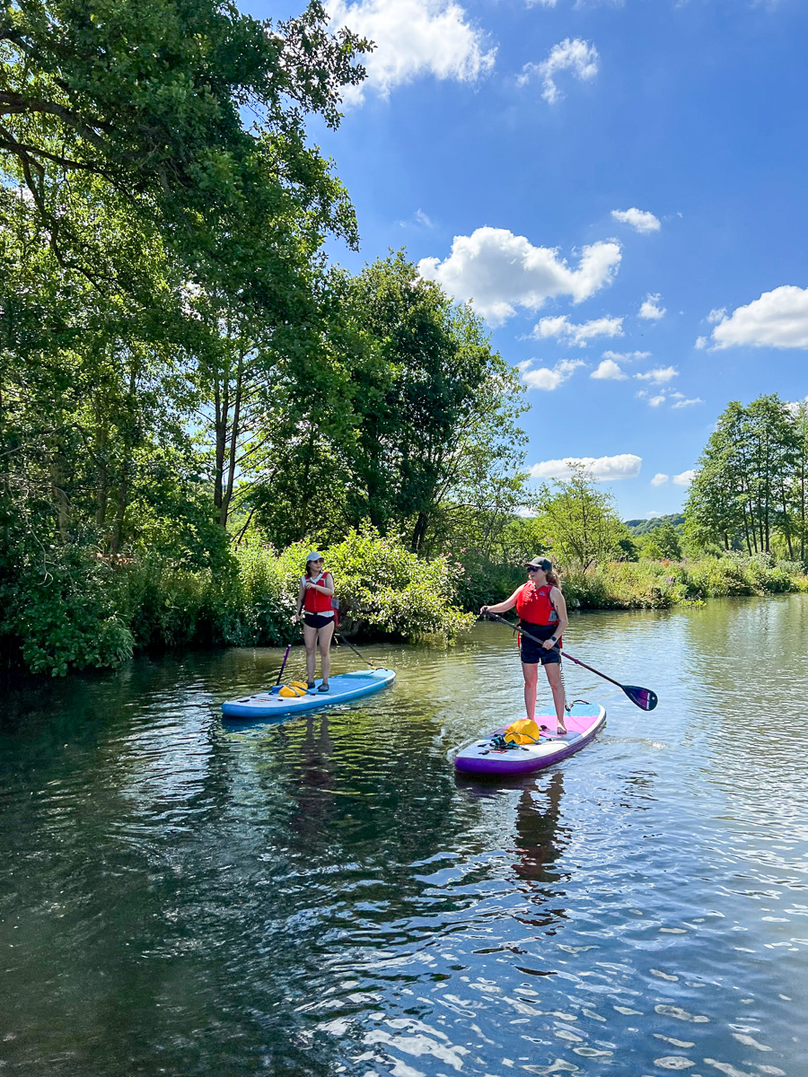 Beginner Paddleboarding Day Trip Near London
